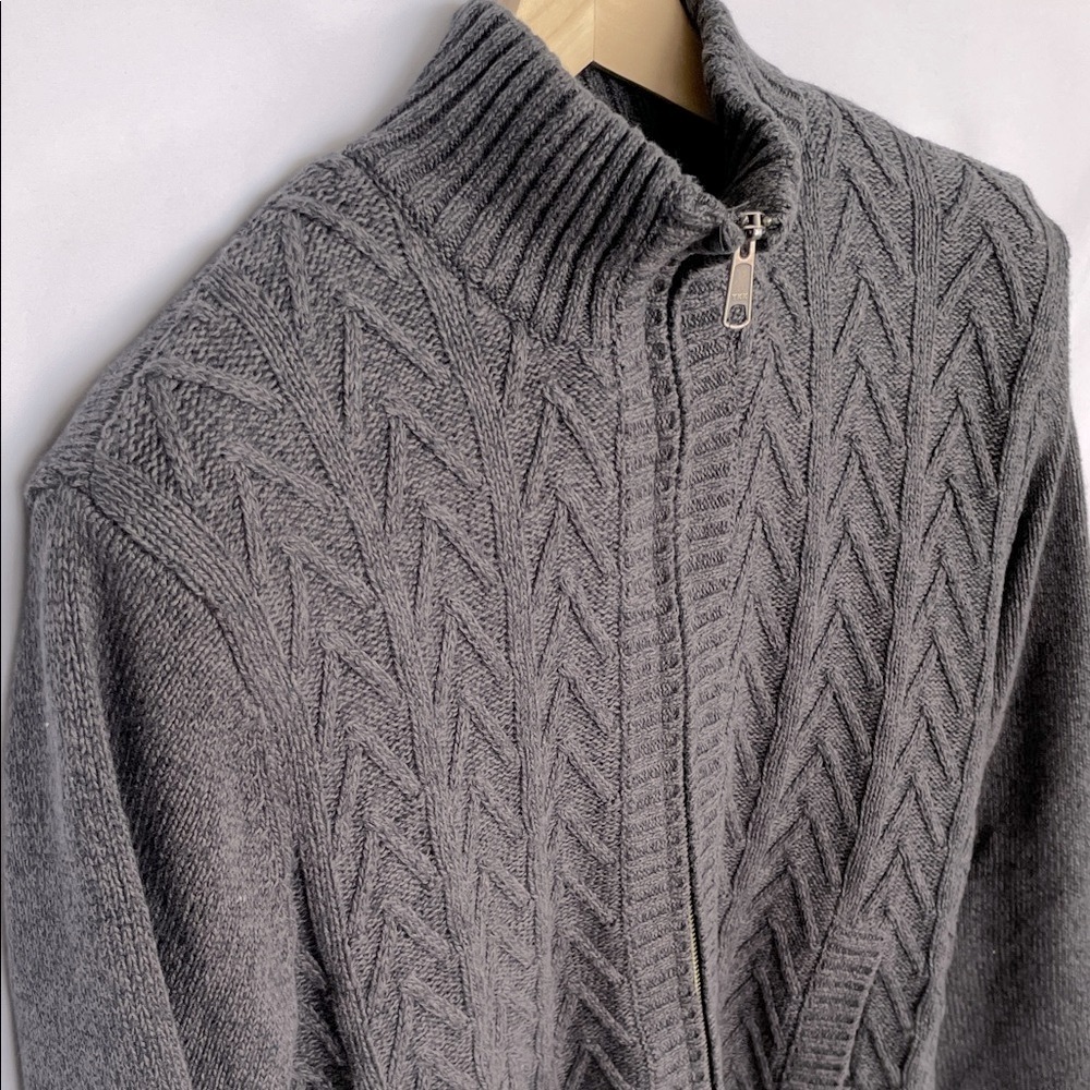 Ike Behar Grey Heather Cable Knit Fleece Lined Sweater Size Small